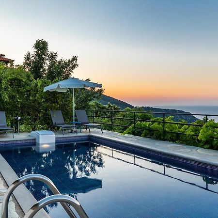 Villa Margini, Aegean Views , Pool Villa, Skopelos Luaran gambar